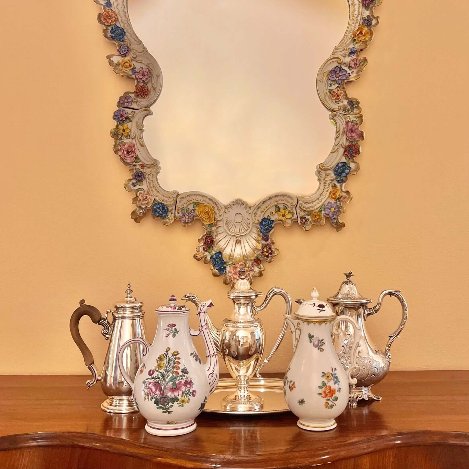 18th Century Ginori Porcelain Coffee Pot