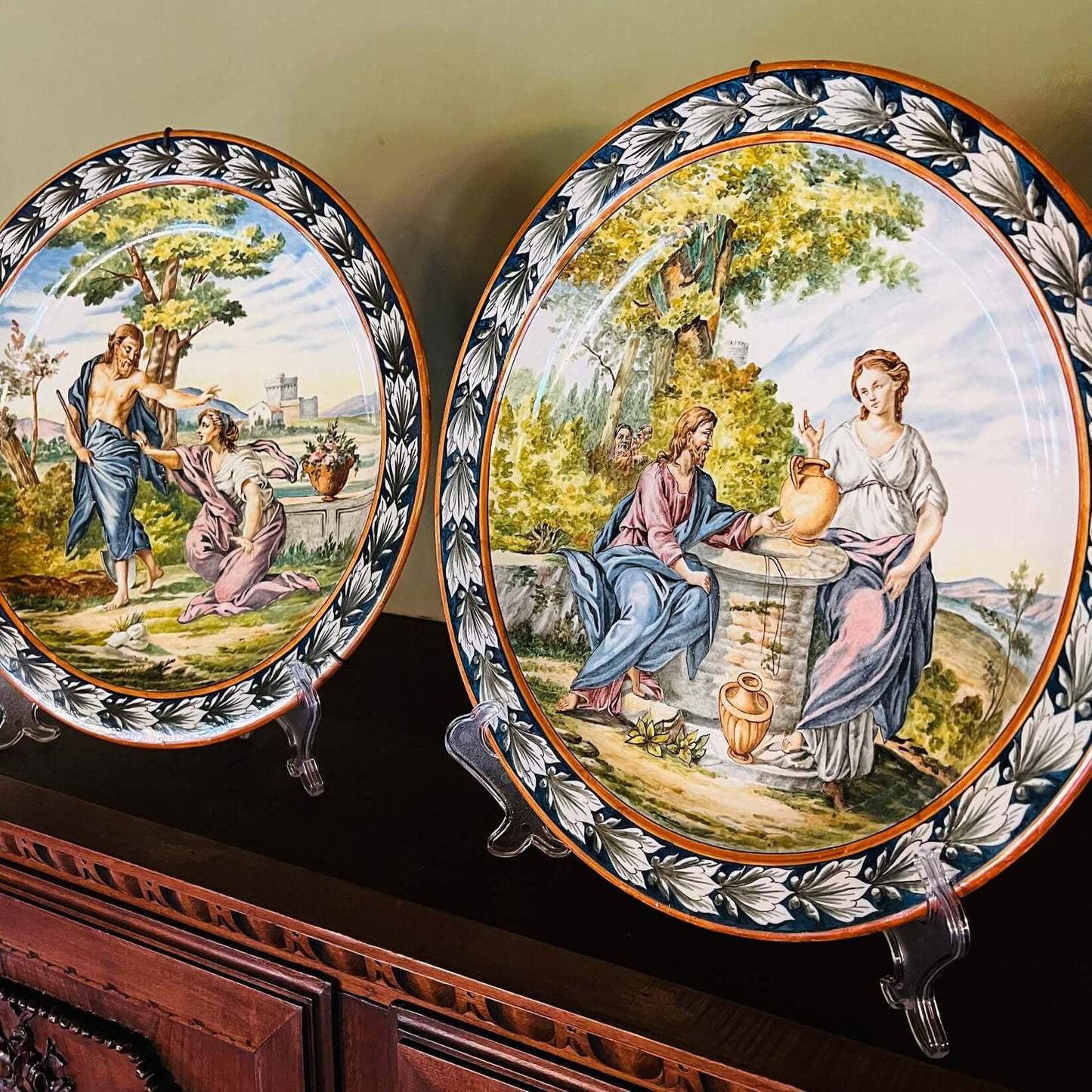 Pair of 19th Century Ginori Parade Plates
