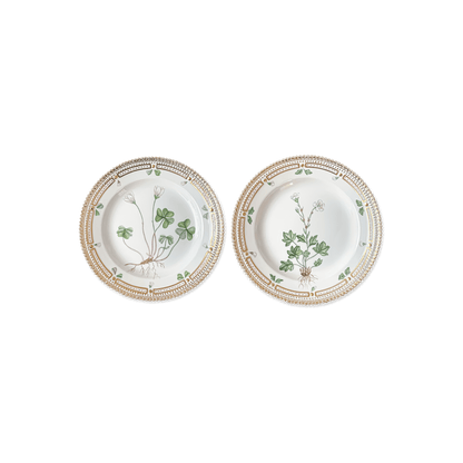 Royal Copenhagen "Flora Danica" 2 Small Plates - Saxifraga cernua, Oxalis acetosella - Galleria Fossi 33