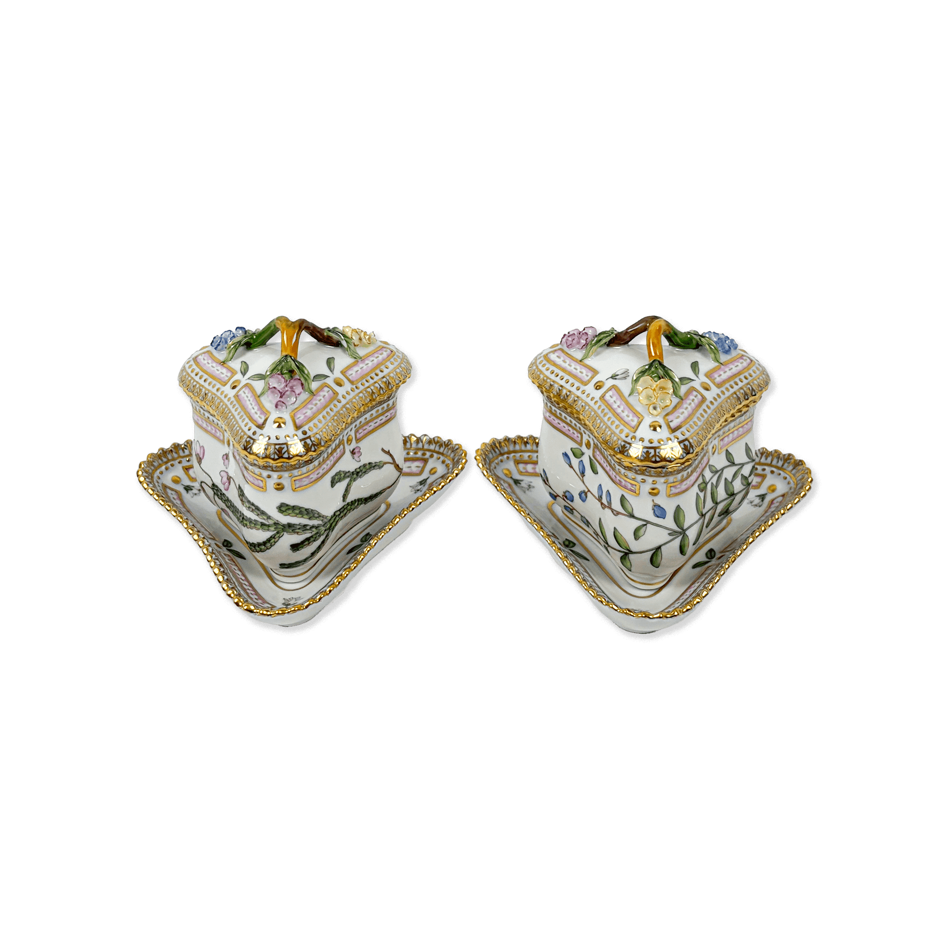 Royal Copenhagen “Flora Danica” Pair of Triangle Shape Cream Cups - Galleria Fossi 33