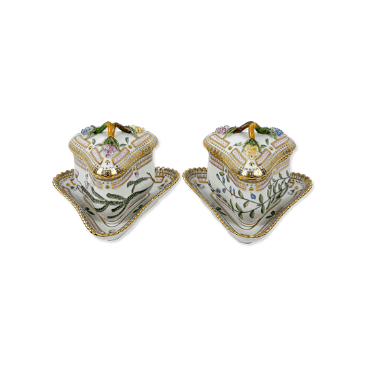 Royal Copenhagen “Flora Danica” Pair of Triangle Shape Cream Cups - Galleria Fossi 33