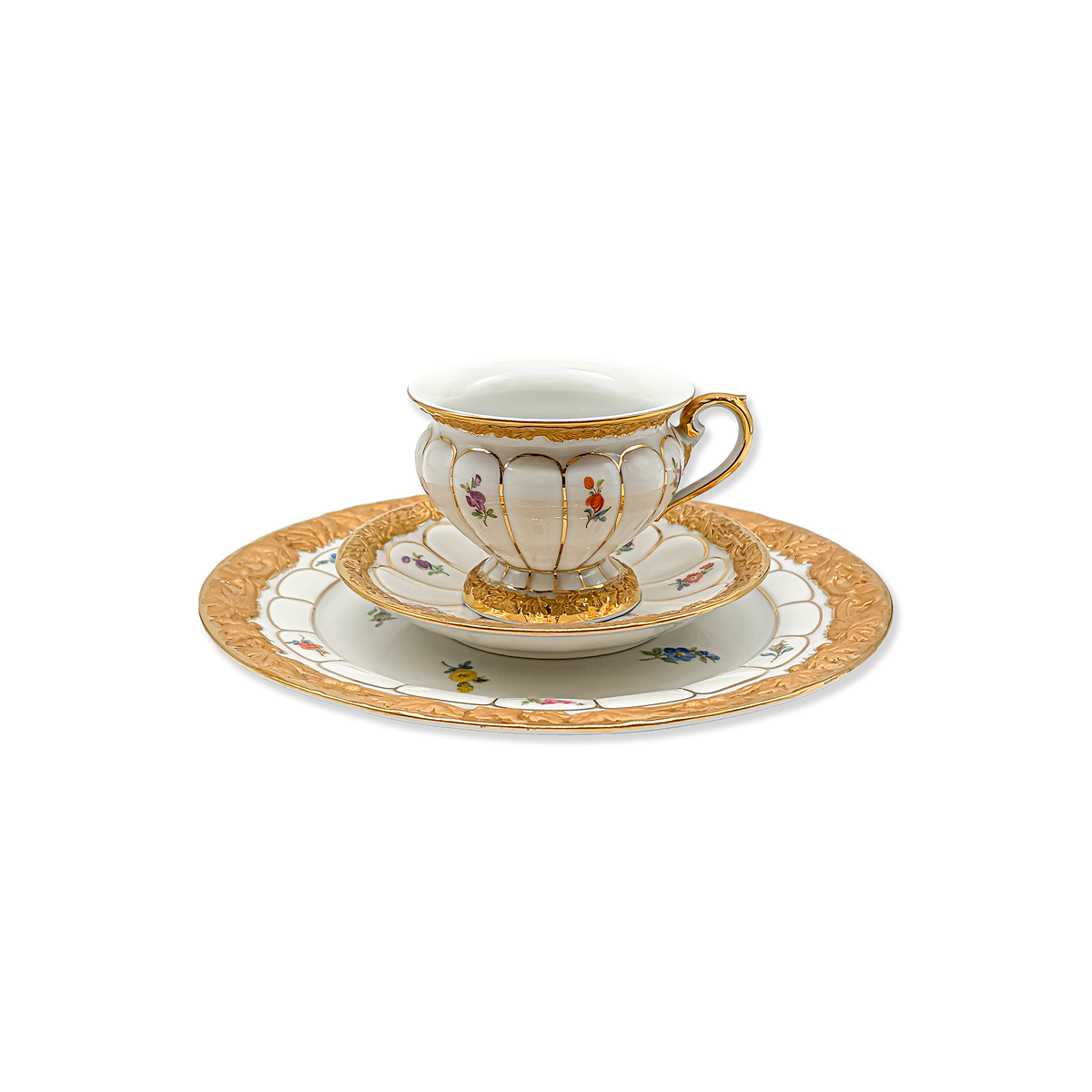 Meissen Richly Gilt B-Form Single Cup Set