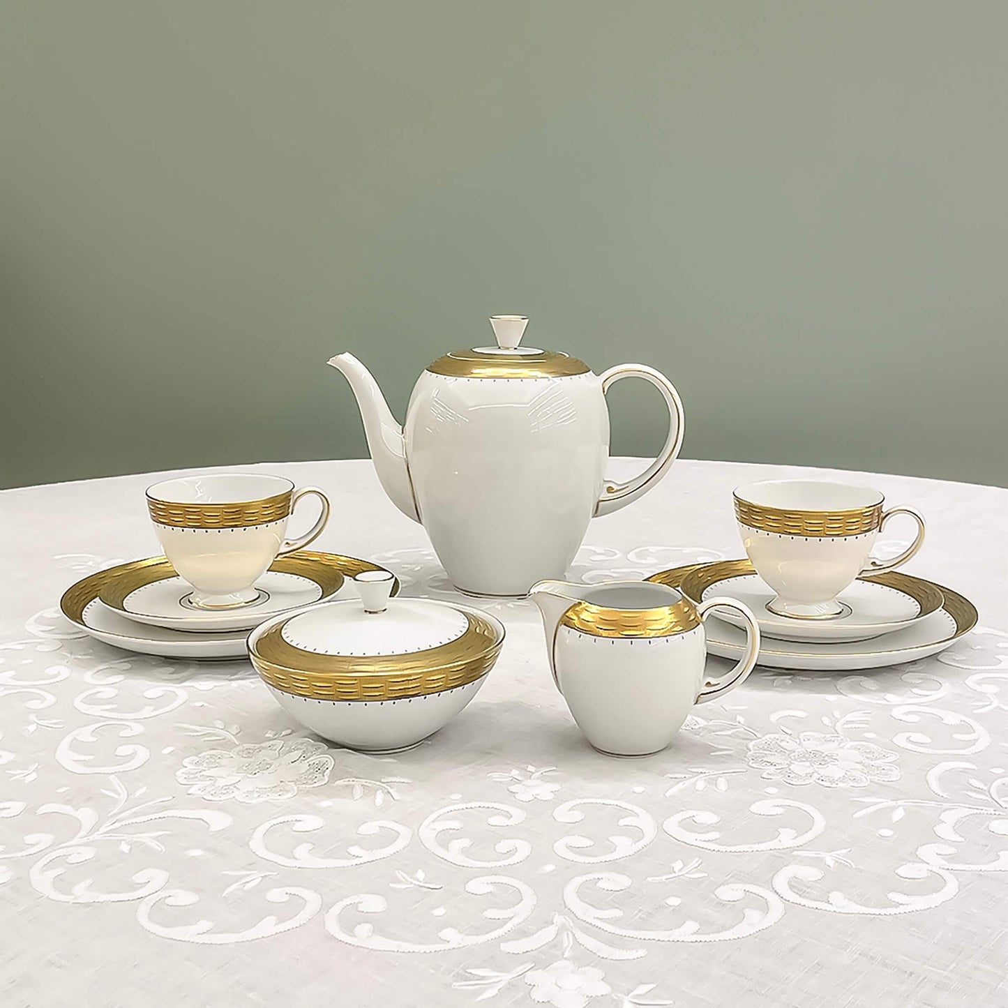 Tettau Golden Tea Set