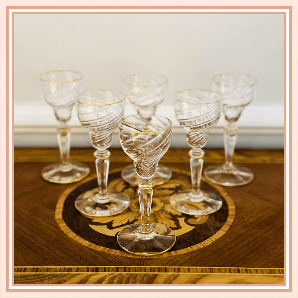 Set of 6 Spirit Glasses with Golden Rim - Galleria Fossi 33, Florence.