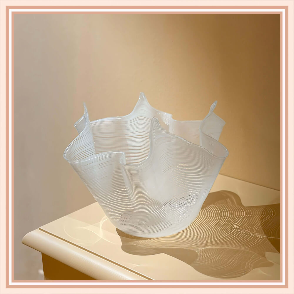 Transparent "Fazzoletto" Vase with White Stripes - Galleria Fossi 33